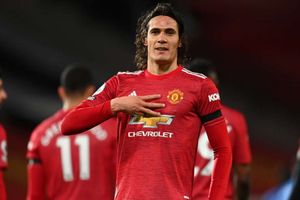 'Proud to wear this shirt' – Cavani responds to Man Utd exit talk amid Boca links