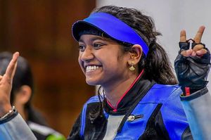 How my partner is shooting in mixed events doesn't affect me: Elavenil