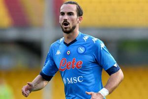 Fabian 'very happy' at Napoli amid Atletico links