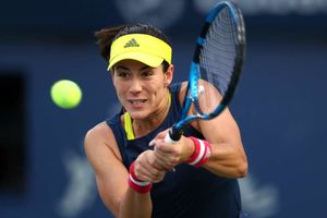 Garbine Muguruza survives gruelling Mertens test to reach Dubai final