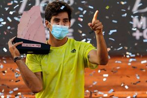 Hometown hero Garin ends 12-year drought after winning Chile Open