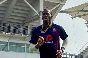 Fragment of glass found inside Archer's right middle finger during surgery: Giles