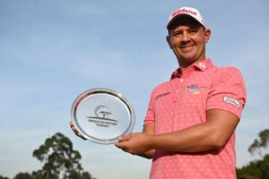 Van Tonder survives play-off for first victory after Harding cools in Kenya