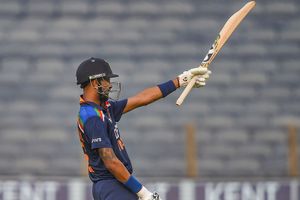 Got dad's bag to dressing room to keep him close: Krunal Pandya