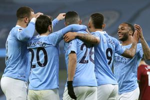 Manchester City 4-1 Wolves: Jesus scores late double as leaders match club record