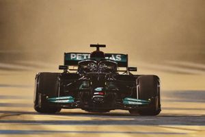 Lewis Hamilton struggles as Mercedes 'have work to do' at Bahrain testing