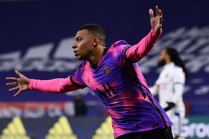 Kylian Mbappe brings up 100th Ligue 1 goal