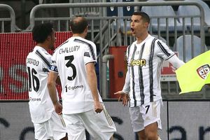 Cagliari 1-3 Juventus: Ronaldo hat-trick sees Bianconeri bounce back from Champions League exit