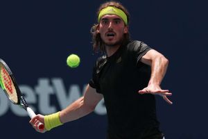 Tsitsipas rolls into third round, red-hot Karatsev roars in Miami