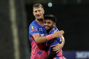Costliest IPL player Chris Morris flops; Rajasthan Royals coach Kumar Sangakkara displeased