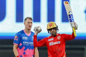 IPL 2021: Hooda sizzles with bat; Twitterati lash out at Krunal Pandya
