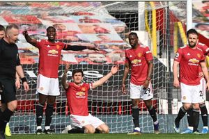 European Super League: 'Relegate Man Utd, Liverpool and Arsenal!' – Neville furious at breakaway plans, Solskjaer expects Red Devils comment