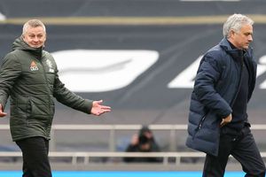 Beaten Mourinho snipes at Solskjaer: 'Sonny is very lucky that his father is a better person than Ole'