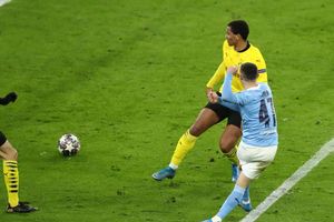 Manchester City 2-1 Borussia Dortmund: Foden edges Guardiola's men ahead in breathless finale