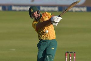 Proteas cruise past Pakistan total to draw level in T20 series