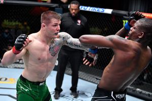 UFC Vegas 23 results: Vettori outworks Holland as Allen dominates Yusuff in the headliners