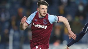 Rumour Has It: West Ham's Rice could be heading to Chelsea