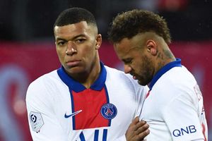 Brest 0-2 Paris Saint-Germain: Mbappe on target again but PSG lose title to Lille