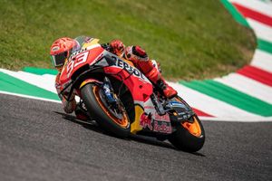 Marquez apologises to Vinales as Quartararo seals pole in Italy