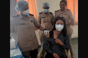 Olympic-bound boxers Mary Kom and Lovlina Borgohain get first jab of Covid-19 vaccine