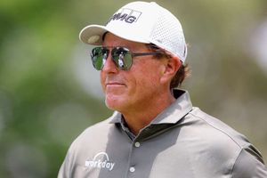 Spieth and Garcia share Colonial lead as Mickelson brushes off poor start with title reminder