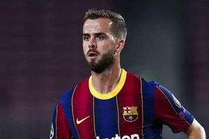 Rumour Has It: Barcelona plot Pjanic-Jorginho swap with Chelsea