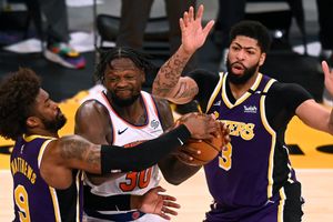 LeBron still out as Lakers claim key OT win, 76ers miss chance to secure top seeding