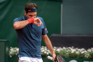 Federer suffers another swift exit on clay-court return in Geneva