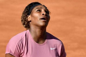 Serena falls to Siniakova in Parma as struggles on clay continue