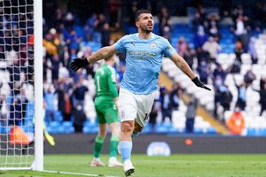 Manchester City 5-0 Everton: Aguero beats Rooney's United record on City farewell