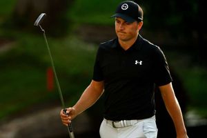 Spieth moves clear at Charles Schwab Challenge as Phil Mickelson misses cut