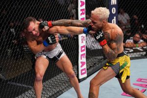 UFC 262 results and recap: Oliveira wins vacant lightweight title; Dariush outworks Ferguson