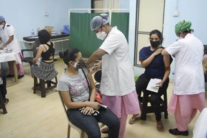 Football clubs in Kolkata join hands in COVID vaccination drive