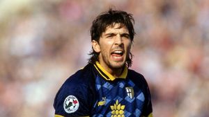 Buffon, Robben, Riquelme and the stars who went back to retire at their first club