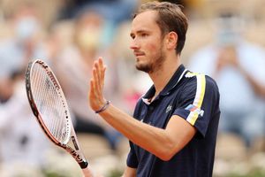 Medvedev growing in confidence on grass after Mallorca progress