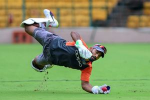 WTC Final: Dinesh Karthik backs Cheteshwar Pujara terms strike rate as absolute nonsense in Test Cricket