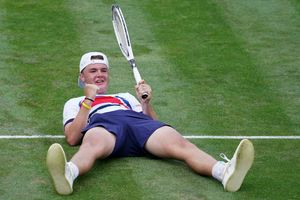 Stuttgart Open: Stricker shocks second seed Hurkacz to reach quarters