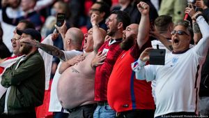 Euro 2020: German politicians slam UEFA over fans