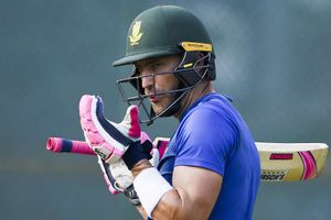 Backing Azam, du Plessis says not every guy has to have a six-pack to be successful in cricket