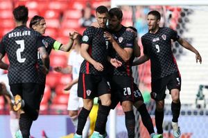 Euro 2020: Croatia 1-1 Czech Republic: Perisic salvages a point after controversial Schick penalty