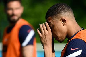 Mbappe had to speak his mind but Giroud spat is behind us, says France captain Lloris