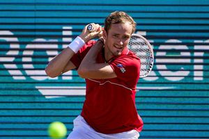 Daniil Medvedev reaches Mallorca final, De Minaur to face Sonego in Eastbourne