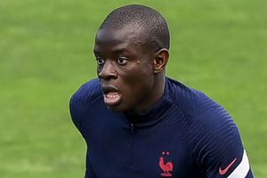 Kante wants to escape Ballon d'Or talk as Giroud hails modest France star