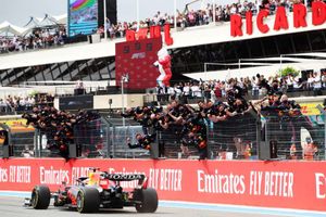 Red Bull masterclass moves Max Verstappen further clear at French GP