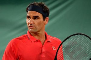 French Open: Murray inspired by fight from Federer, who says 'the feeling is mutual'
