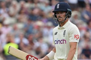 England vs New Zealand, 2nd Test Day 1: Burns and Lawrence show hosts fight as Henry impresses for Black Caps
