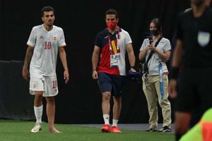 Tokyo Olympics: Ceballos and Mingueza injured in Spain draw as De la Fuente hits out