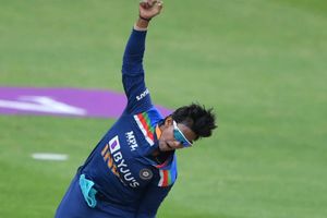 2nd WT20I: India pip England by 8 runs to level series