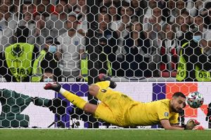 Five Italians, no Ronaldo in Euro 2020 team of the tournament