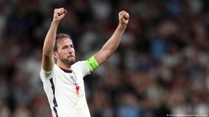 Harry Kane reacquaints with old foe Georgio Chiellini